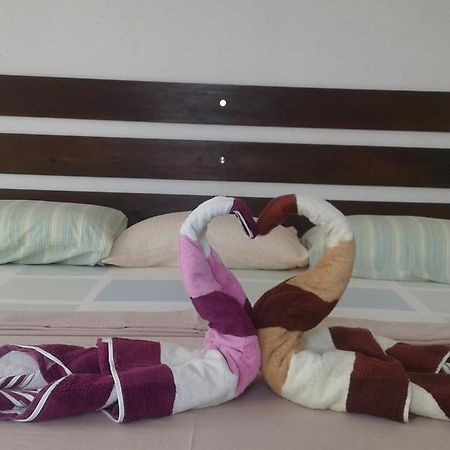 Petit Guest House Negombo Buitenkant foto