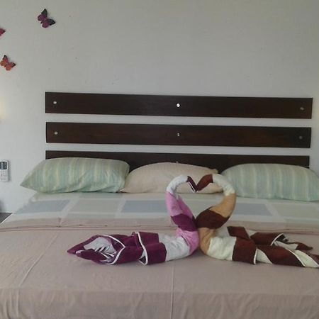 Petit Guest House Negombo Buitenkant foto