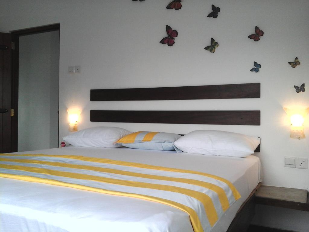 Petit Guest House Negombo Kamer foto