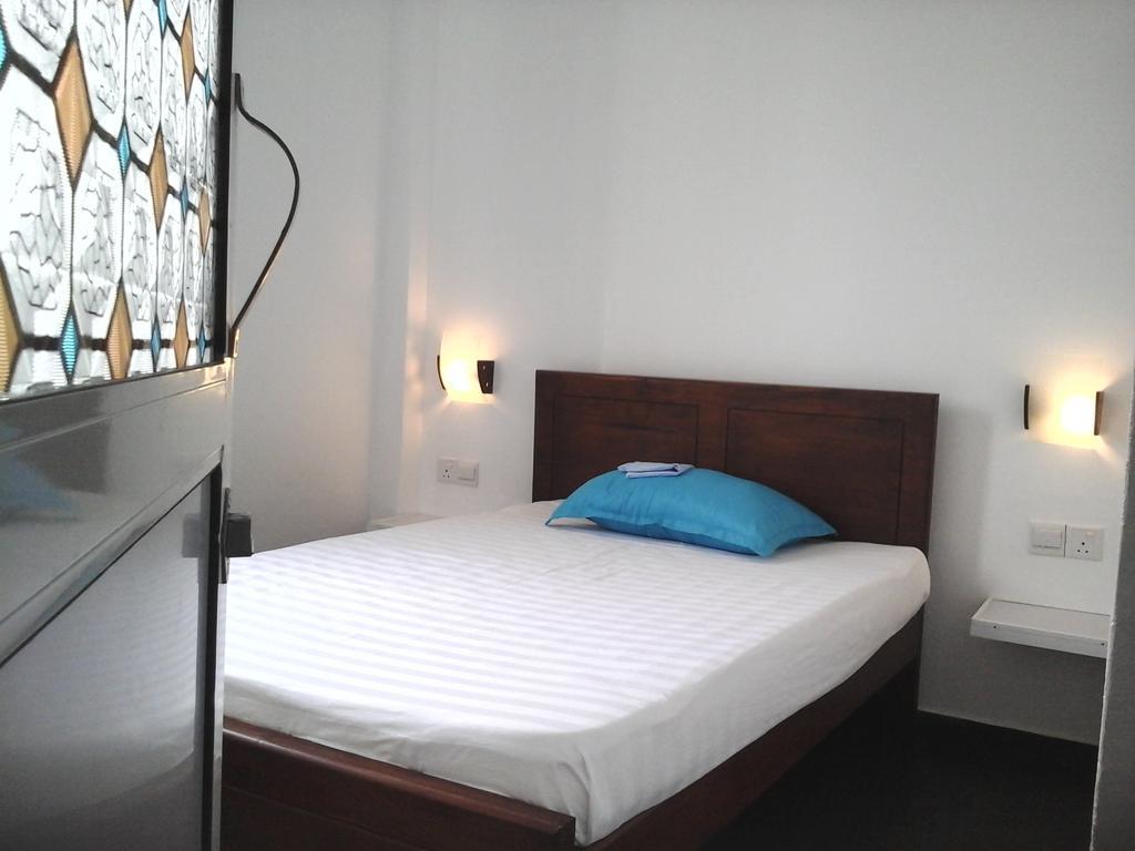 Petit Guest House Negombo Kamer foto