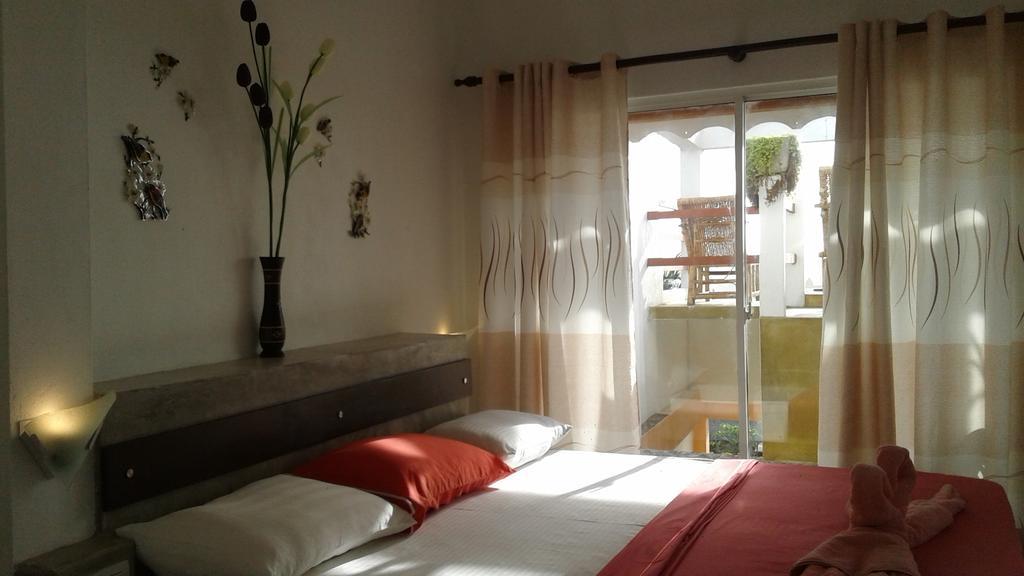Petit Guest House Negombo Buitenkant foto